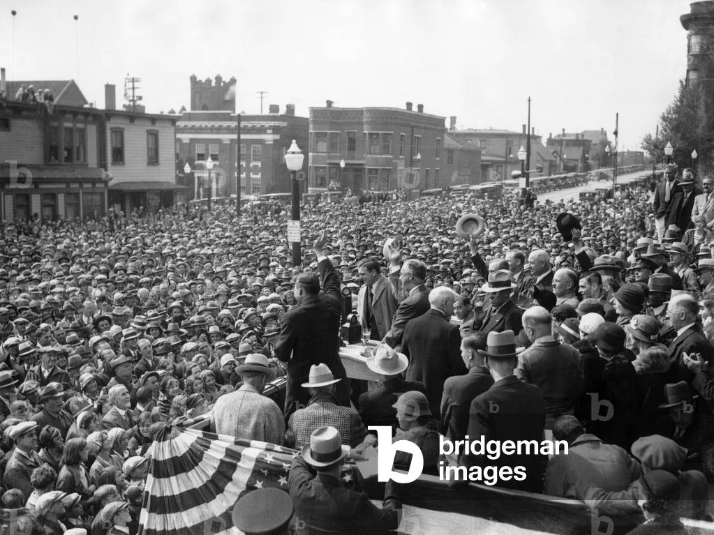 Democratic Presidential candidate, Franklin Roosevelt, speaks to a crowd of over 10,000 at Butte, Montana, Sept 20, 1932