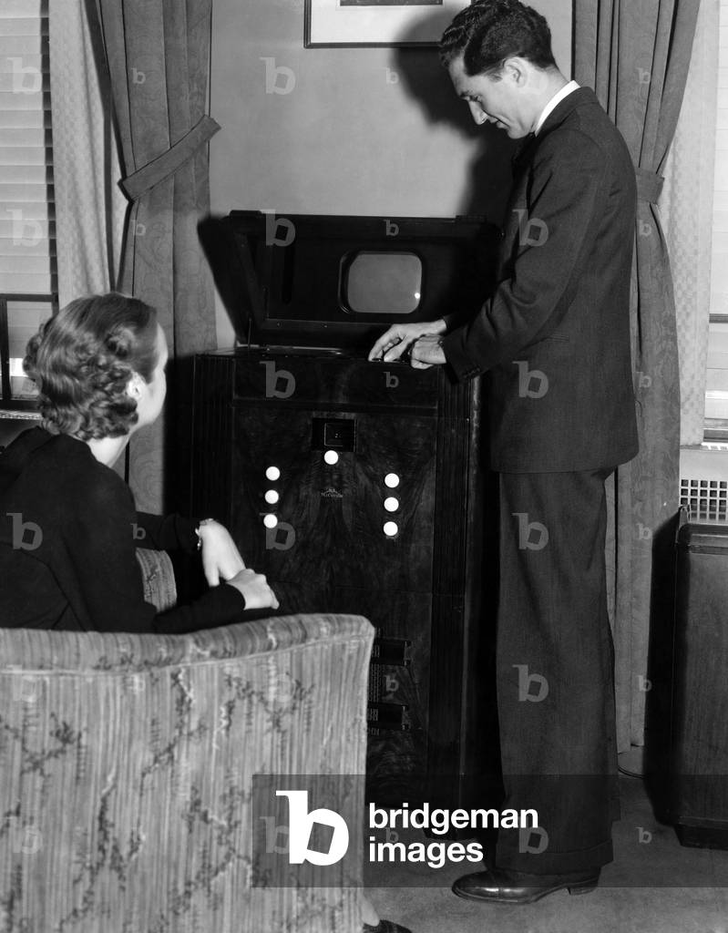 An experimental television from the National Broadcasting Company, c.1937