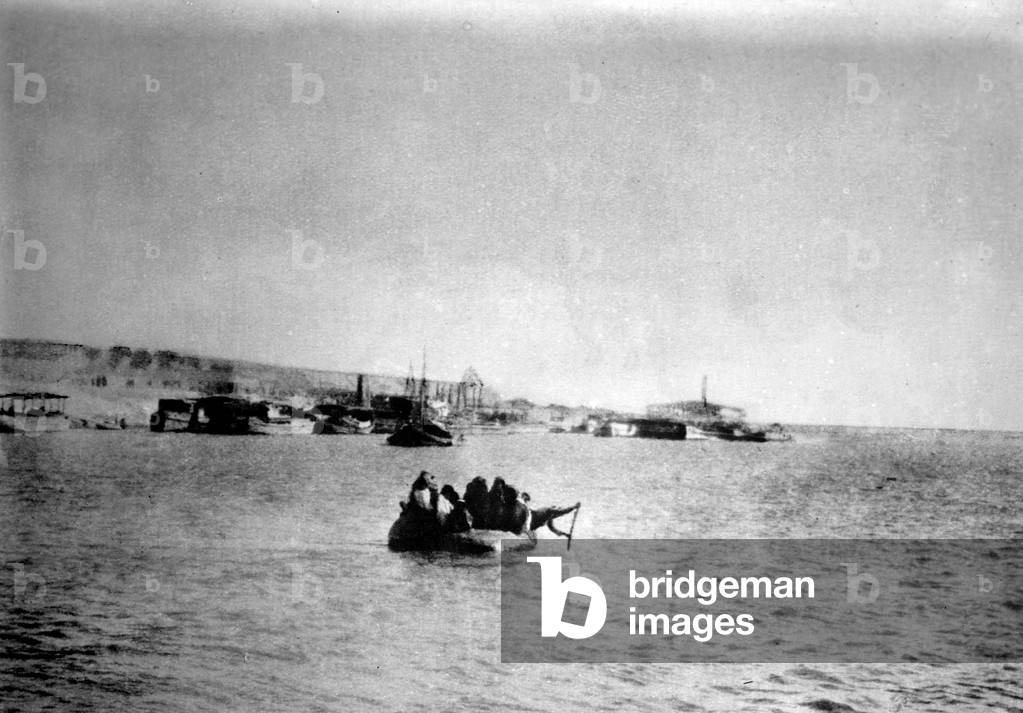 Iraq, Kut-El-Amara from the Tigris River, c.1920s