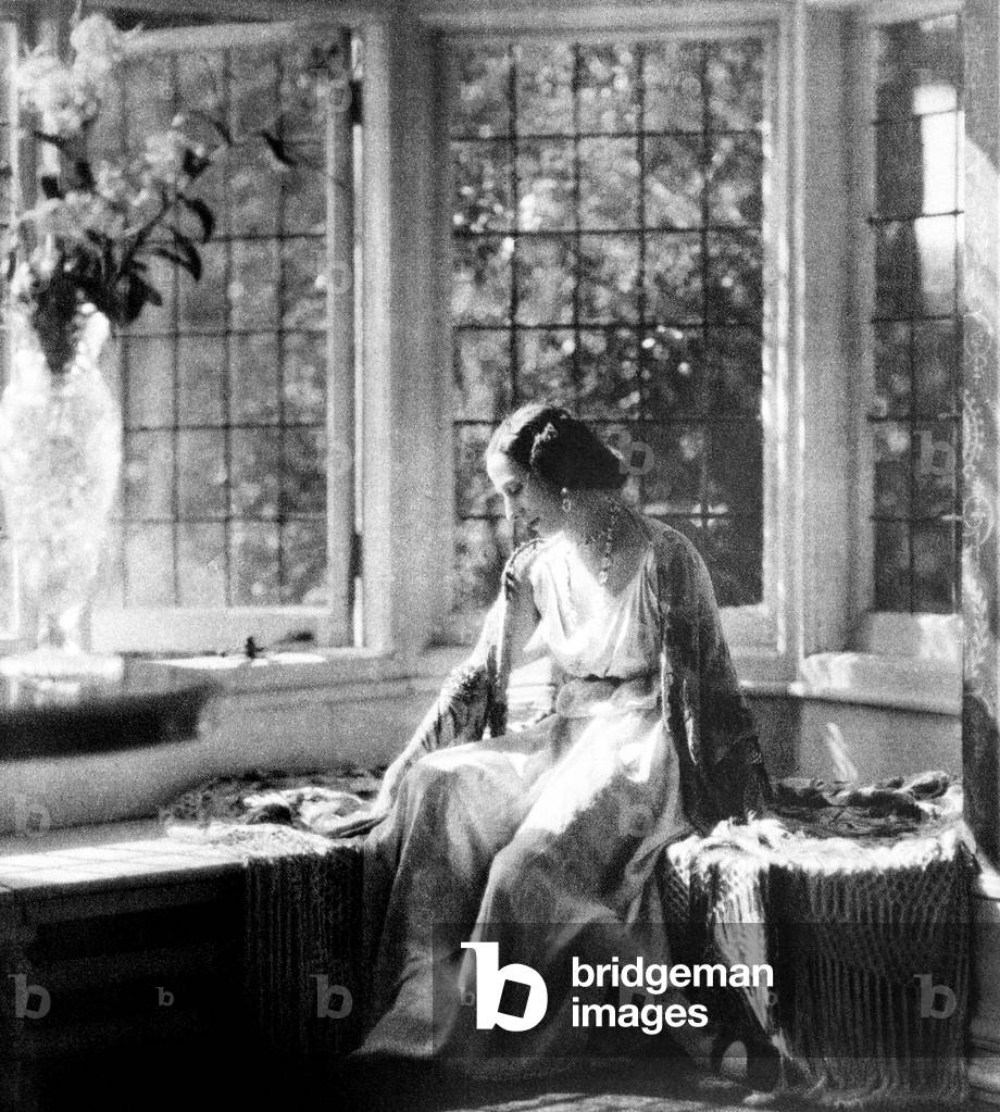 Russian ballet dancer Anna Pavlova, at the Ivy House in London, c. 1910's.