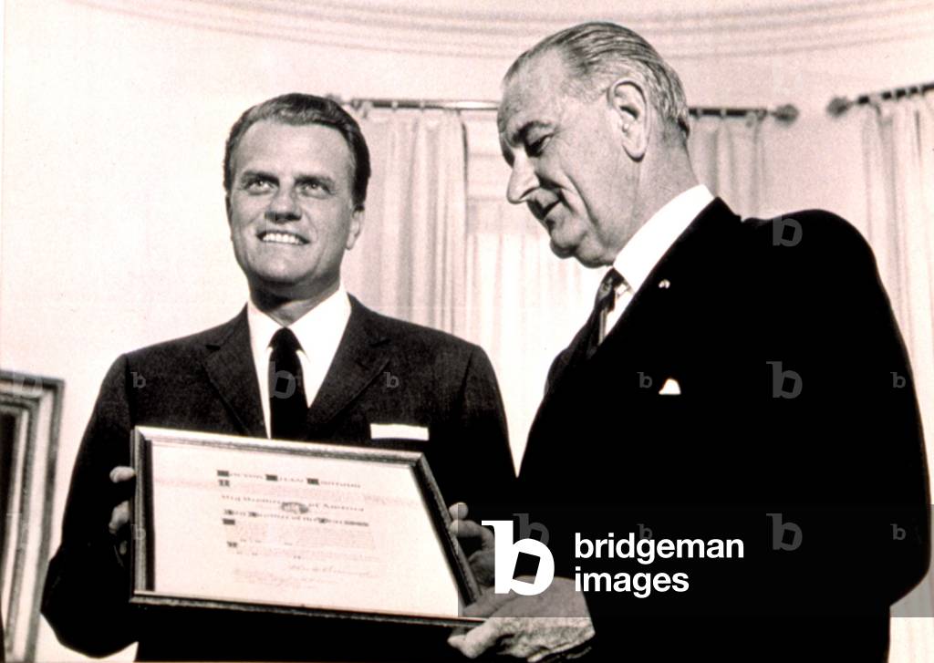 Billy Graham & President Lyndon B. Johnson awarding Graham Big Brother of the Year, White House, 5/10/66