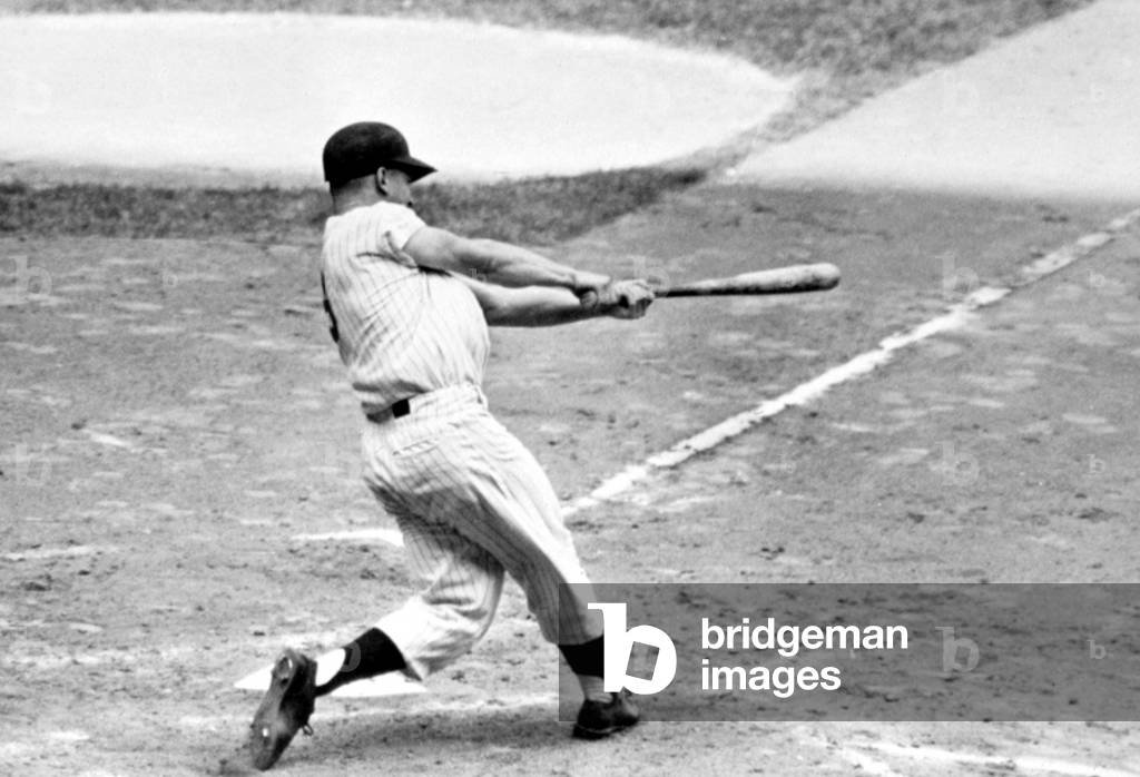 Roger Maris (NY Yankees) hits 61st home run. 10-02-1961.