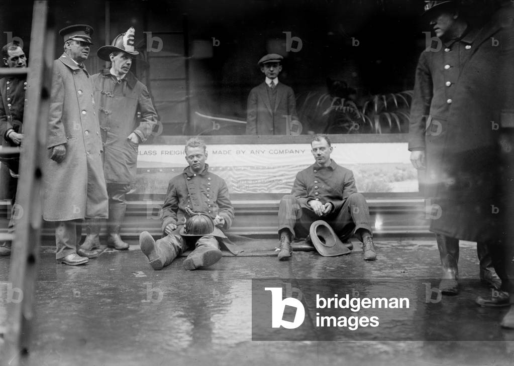 New York City subway fire overcome, Broadway and West 55th Street, New York City, photograph, January 6, 1915
