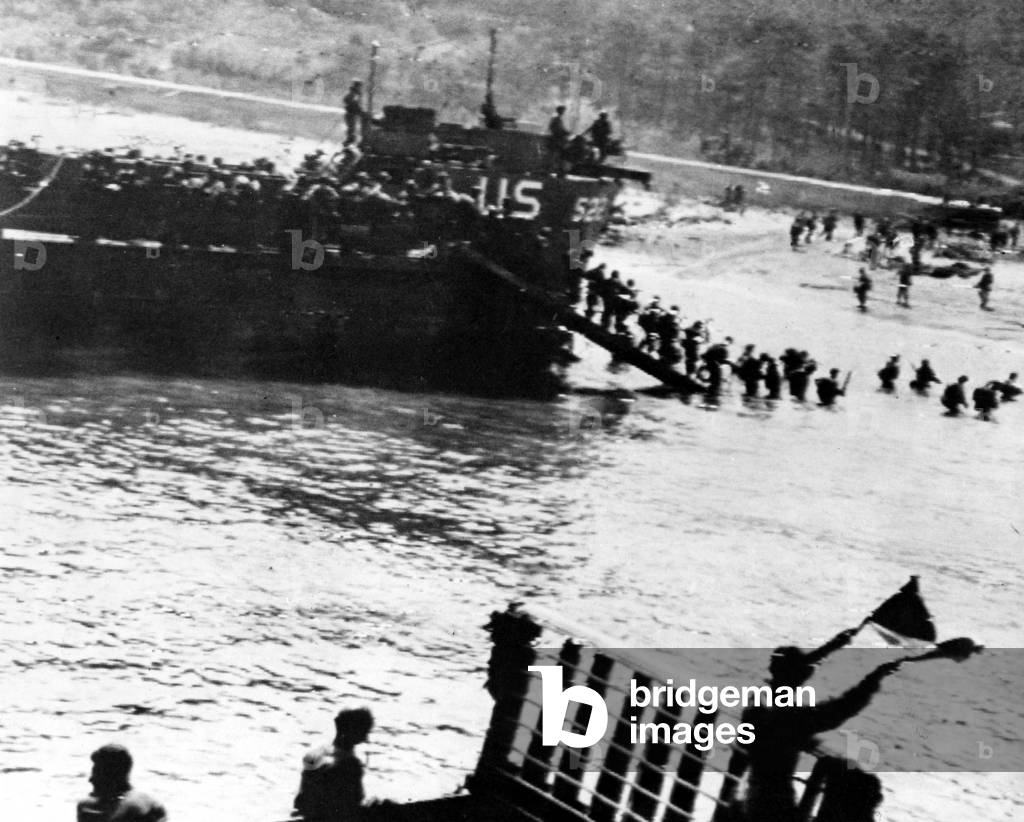 WORLD WAR II, Allied forces go ashore to Southern France during the Liberation, August 16, 1944