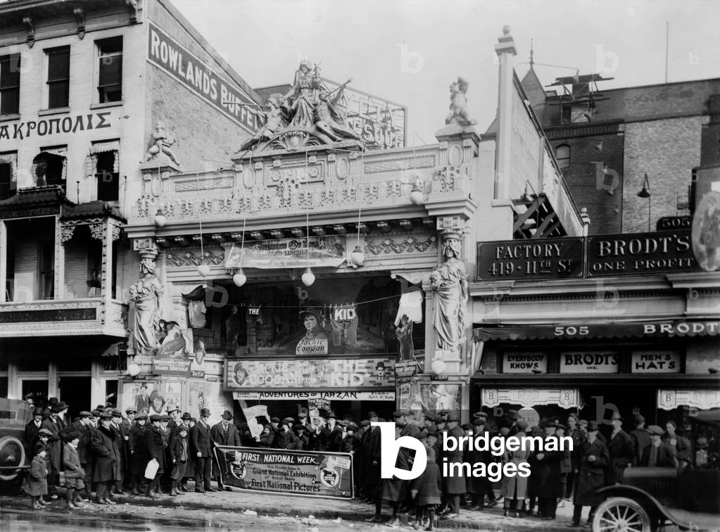 The Leader Theater, c.1922 (photo)