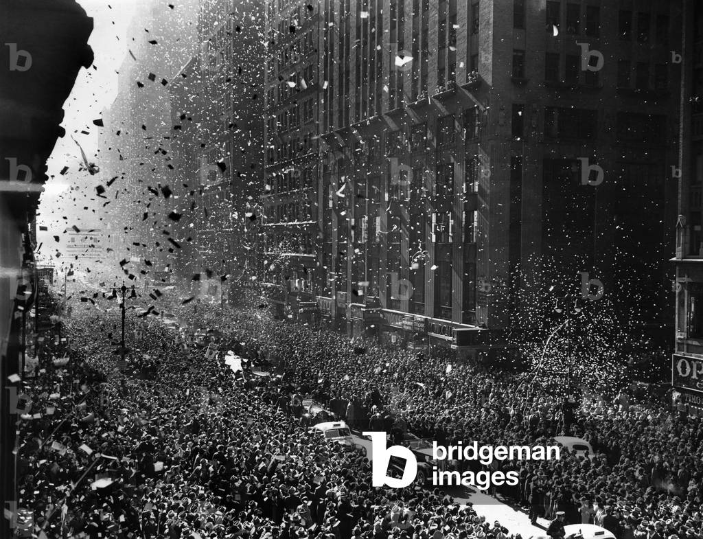 Crowds on Seventh Avenue in New York City after Franklin D. Roosevelt's Presidential victory, 1940.