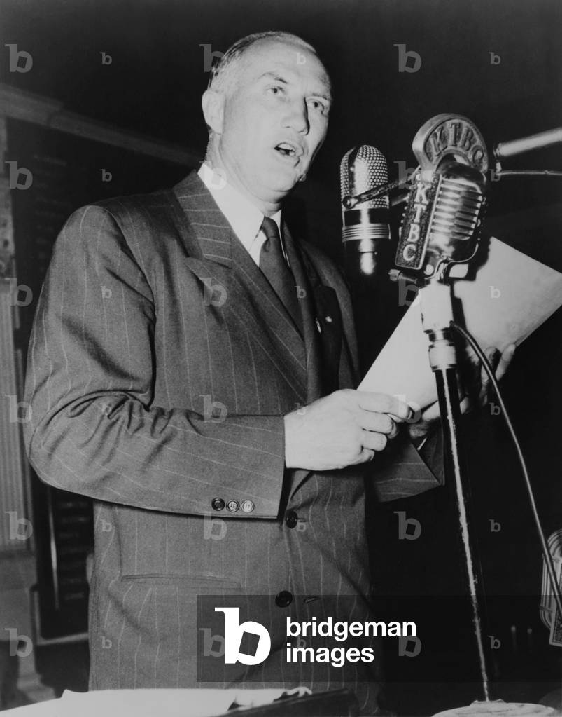 Governor Strom Thurmond, States Rights Presidential candidate, campaigning in Austin, Texas. Oct. 29, 1948. He received 38 electoral votes from 4 traditionally Democratic southern states