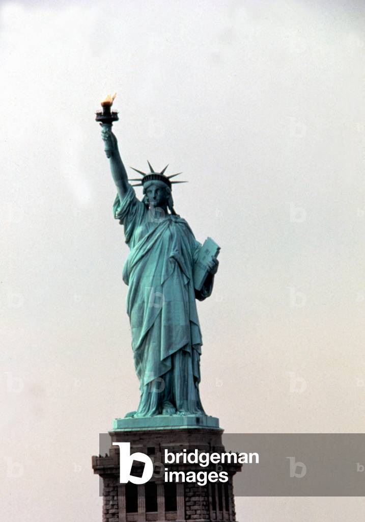 STATUE OF LIBERTY, New York Harbor, 1990's (photo)