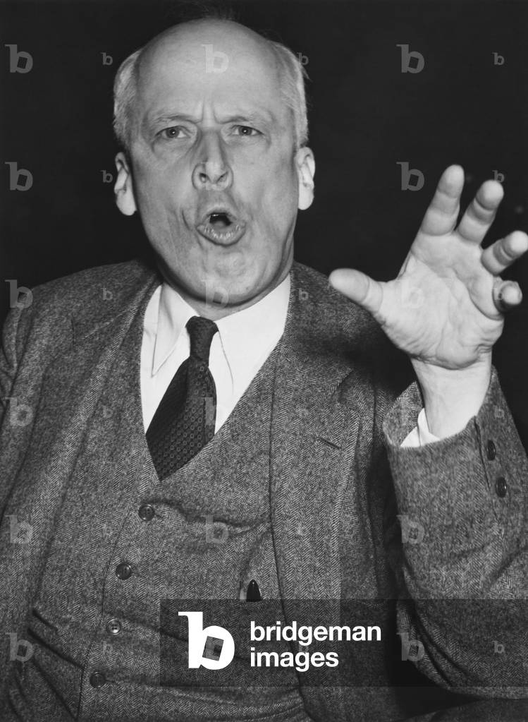 Socialist Norman Thomas before the House Foreign Affairs Committee, Jan. 22, 1941. Thomas testified that the Lend Lease Bill would give President Roosevelt too much power