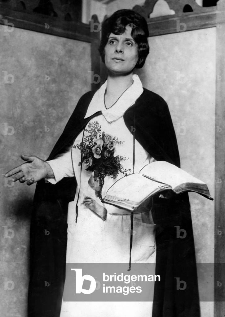 Aimee Semple McPherson, 09-21-26