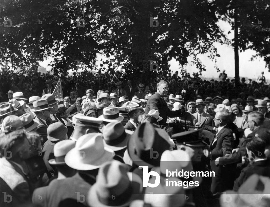 Presidential nominee Gov. Franklin Roosevelt surrounded by admirers on his arrival at Omaha, Nebraska. Oct. 29, 1932