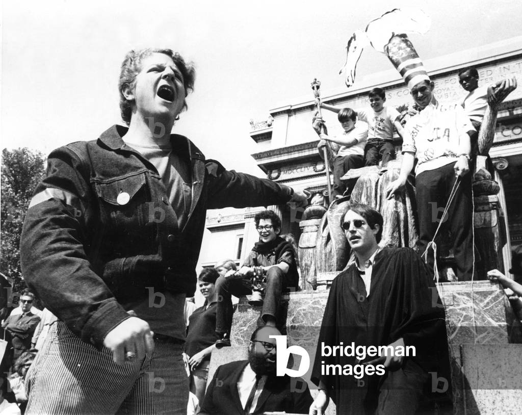Students for a Democratic Society (SDS) putting on a protest parody of Columbia's administration. 9/17/68.