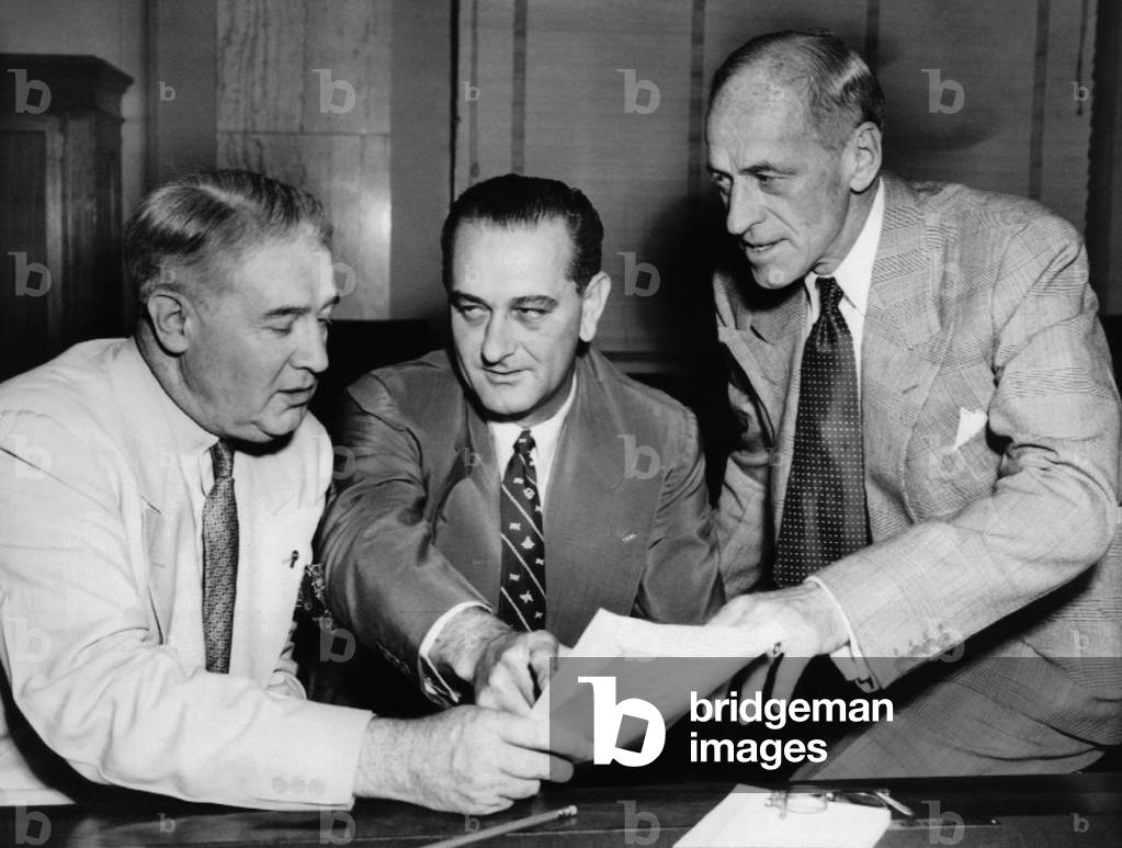 Senate Armed Services Committee introduces bill to extend all army enlistments by one year, 1950