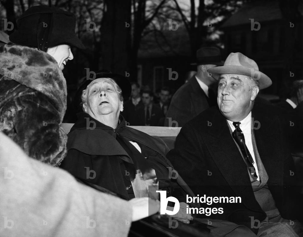 FDR Presidency. From left: daughter of FDR Anna Roosevelt Boettiger, mother of FDR Sara Delano Roosevelt, US President Franklin Delano Roosevelt, Hyde Park, NY, 1936