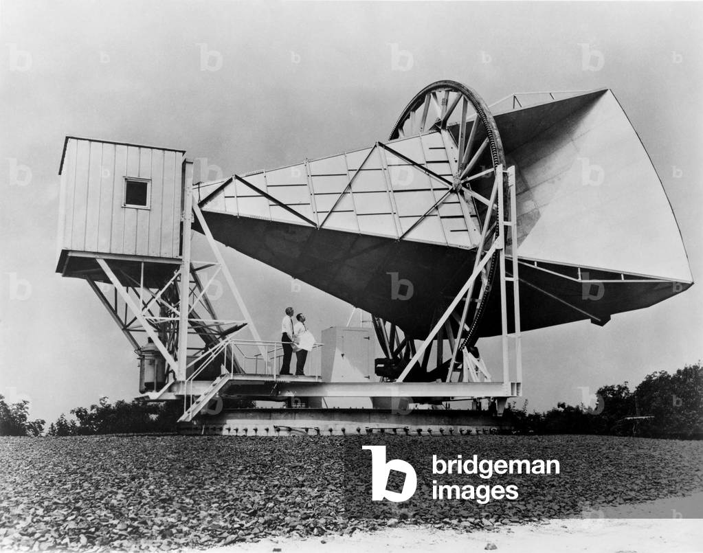 The Horn reflector antenna at Bell Telephone Laboratories in Holmdel, New Jersey, was built for NASA ECHO I communication satellites. The antenna was 50 feet in length and was used to detect radio waves that bounced off ECHO I balloon satellites. 1960