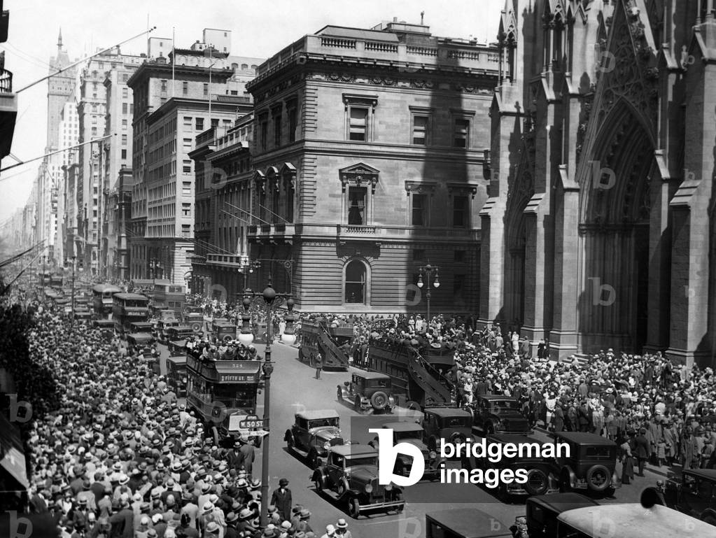 Easter Sunday in front of St. Patrick's Cathedral, New York City, March 1930