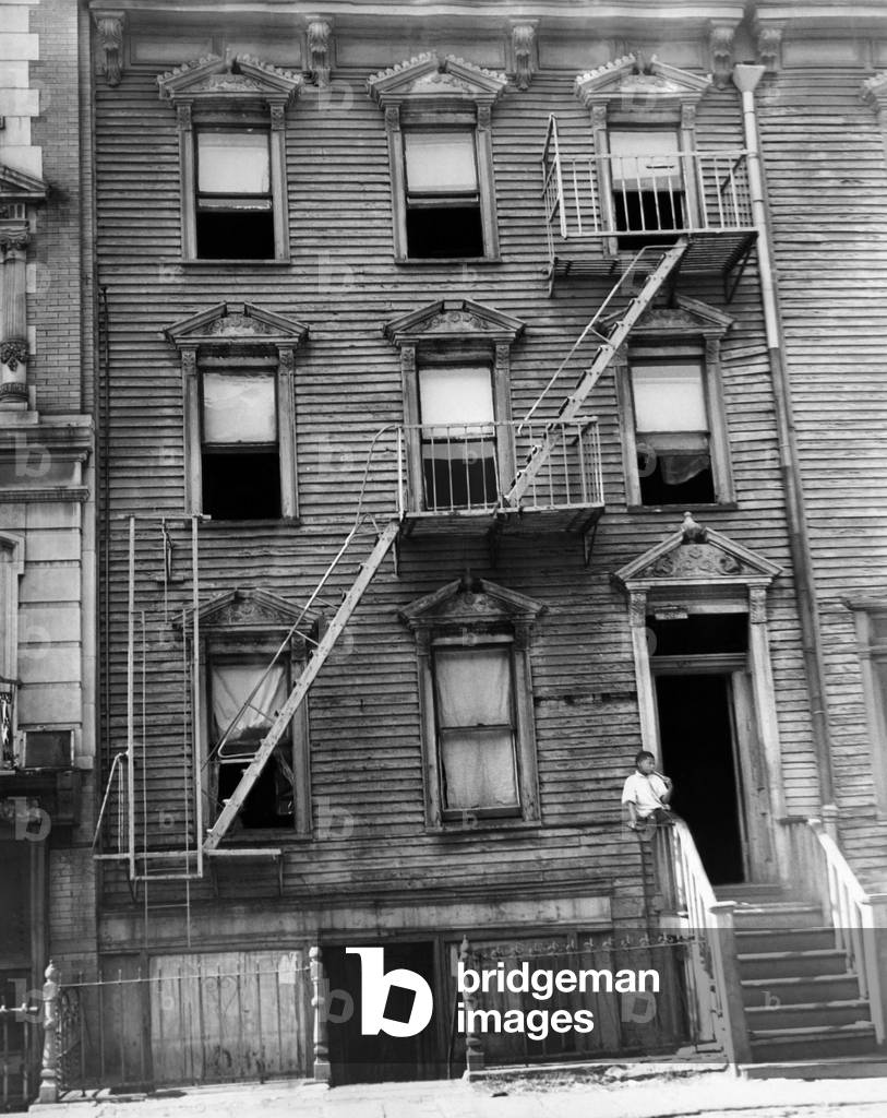 Slum dwelling in New York City, 1937