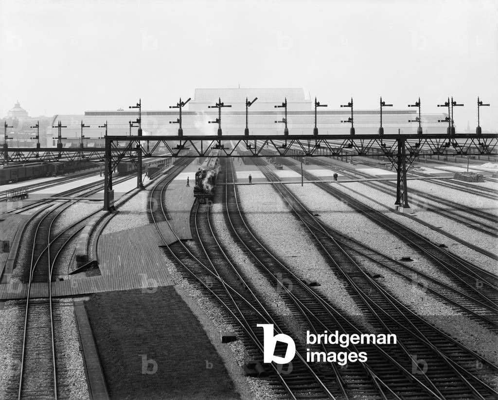 Union Station switch yards in Washington D.C. c. 1907-1910. LC-D4-36811