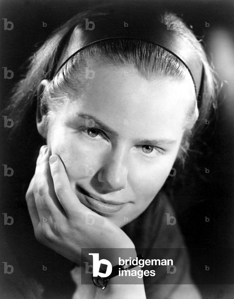JACQUELINE du PRE, cellist.