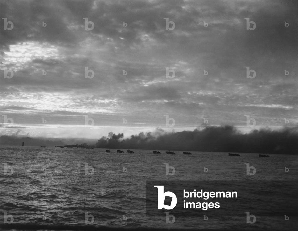 Landing craft loaded with U.S. Marines head for the smoking beach before the Inchon Landing. Sept. 15, 1950. Korean War, 1950-53