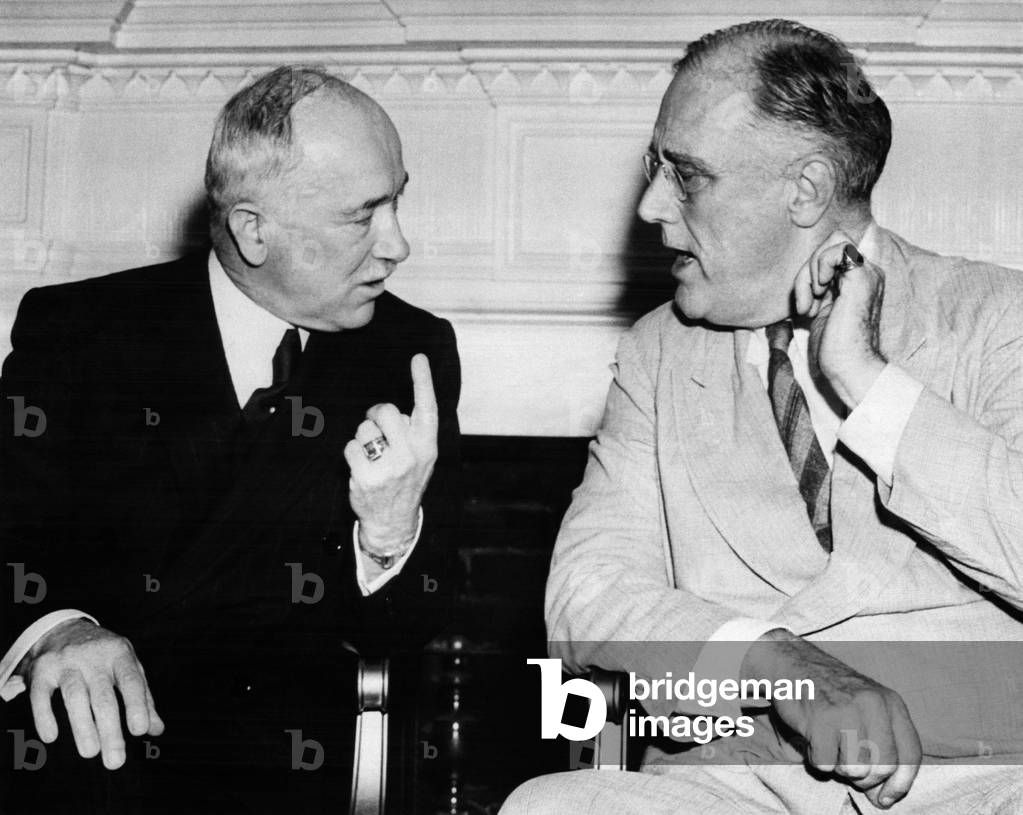 FDR Presidency. Czech President Edvard Benes with US President Franklin Delano Roosevelt at the White House, Washington, D.C., 1943