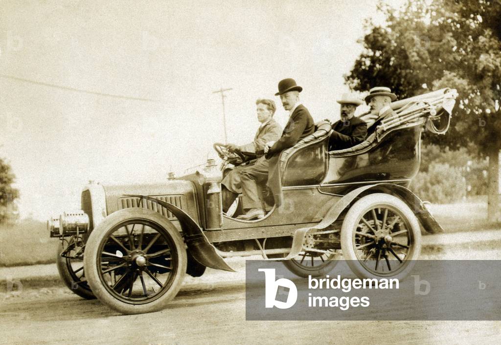 Cars. Russian delegates to the peace conference at the end of the Russo-Japanese War in a an automobile, Portsmouth, N.H. Photo by Nathan Lazanick, 1905