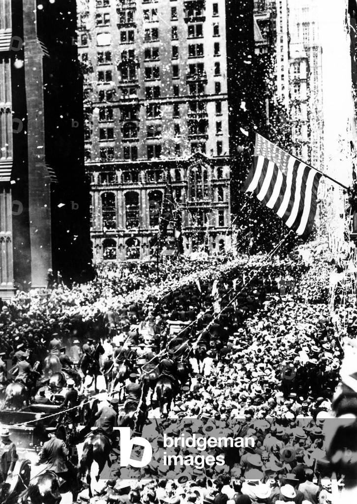 American pilot Charles Lindbergh (1902-1974), receives a ticker tape parade up Broadway in New York. Lindbergh is the first man to fly solo across the Atlantic from New York to Paris non-stop. June 13, 1927