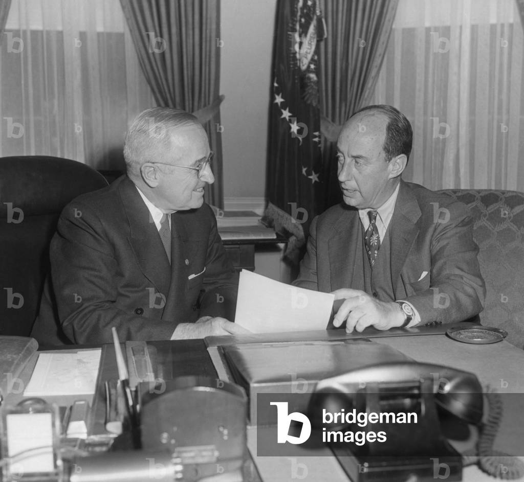 President Harry Truman (left) with Governor Adlai Stevenson at the White House on Dec. 12, 1952. Stevenson has lost the presidential election to Dwight Eisenhower the previous month. - (BSLOC_2014_15_50): President Harry Truman (left) with Governor Adlai Stevenson at the White House on Dec. 12, 1952. Stevenson has lost the presidential election to Dwight Eisenhower the previous month. - (BSLOC_2014_15_50)