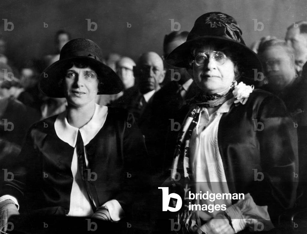 Aimee Semple McPherson and her mother, Minnie Kennedy, on trial on charges of criminal conspiracy, Hall of Justice, Los Angeles, California, 1926.