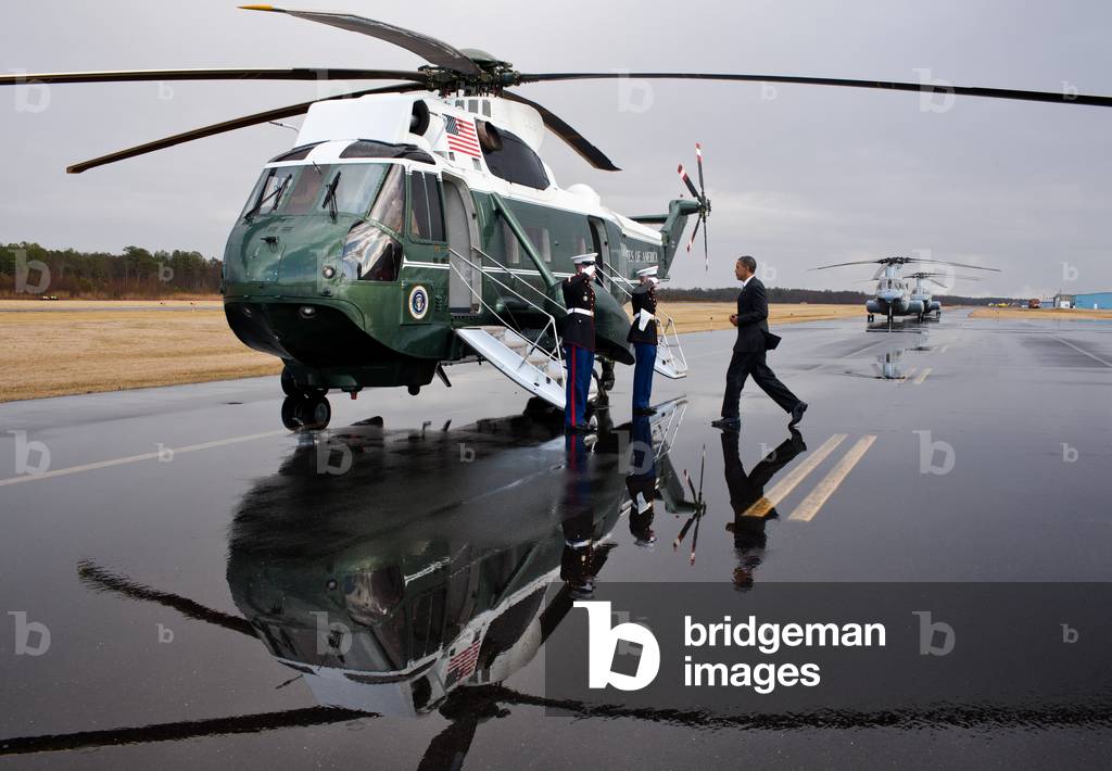 President Barack Obama boards Marine One for departure from Cambridge-Dorchester Airport in Cambridge, Md. , Jan. 27, 2012. (Official White House Photo by Pete Souza)