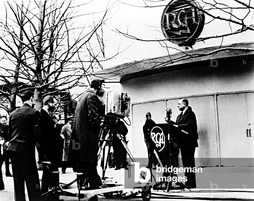 DAVID SARNOFF, founder of RCA, stood before television cameras and dedicated RCA's pavilion at the 1939 World's Fair. It marked the 1st time a news event was covered by TV, 4/20/39