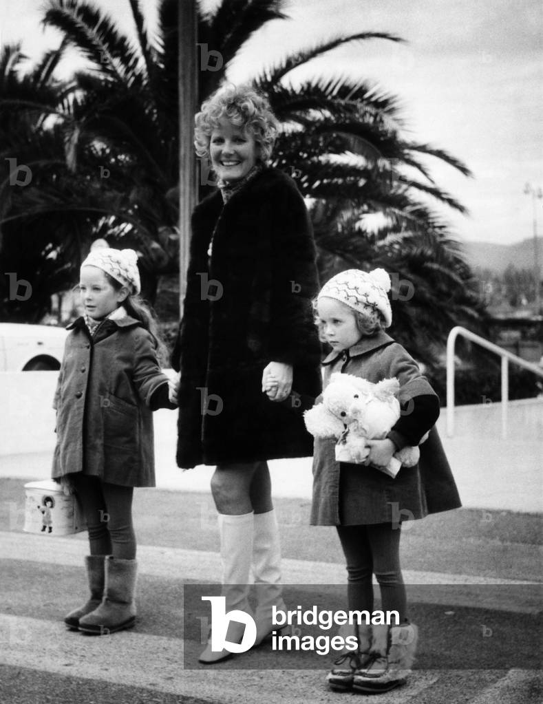 Petula Clark with her children at the French Riviera, 1968