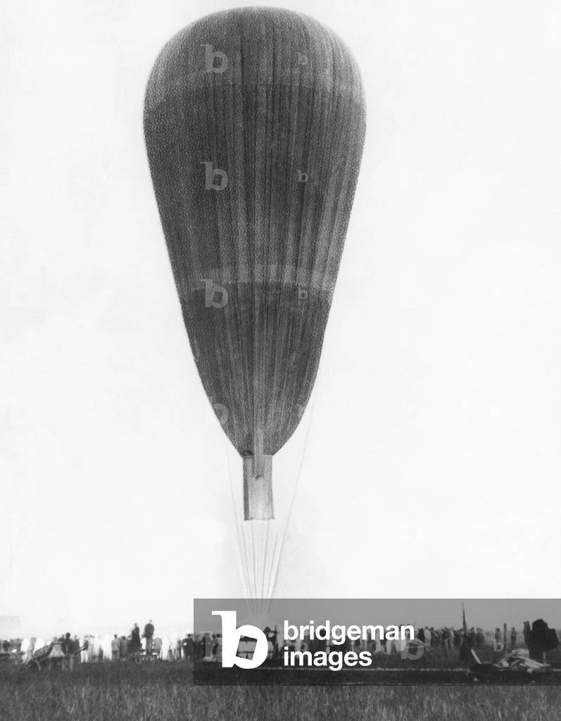 Hydrogen-filled balloon that lifted Auguste Piccard and Max Cosyns to the height of 53,153 feet. August 18, 1932, at Dubendorf, Switzerland. It was Piccard's second ascent into the stratosphere