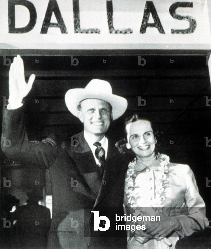 Billy Graham greeted by wife, Ruth, on return from Korea, 1/9/53 at Love Field, Dallas