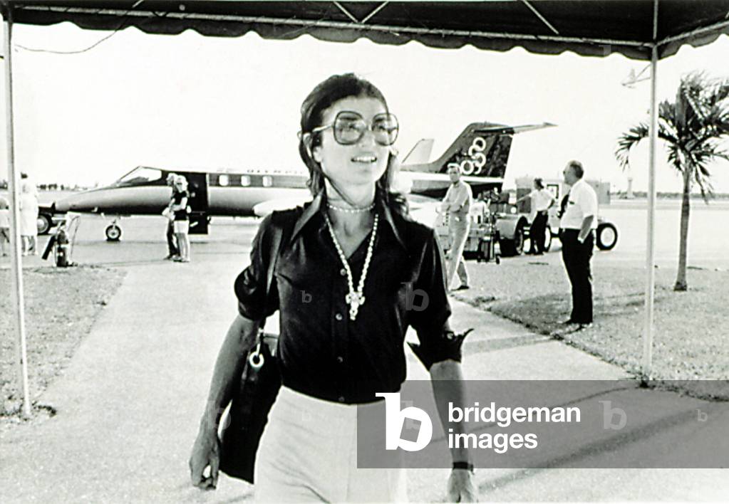 JACQUELINE KENNEDY ONASSIS,