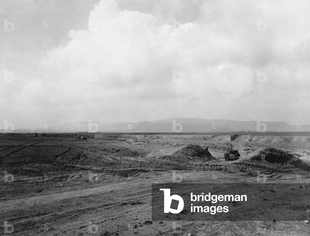 Battle of Kasserine Pass, Feb. 19-22, 1943. U.S. 1st Armored Division tanks lined up in a dry river bed, to act as front defense line. In a close battle with Germans, U.S. forces were routed. World War 2