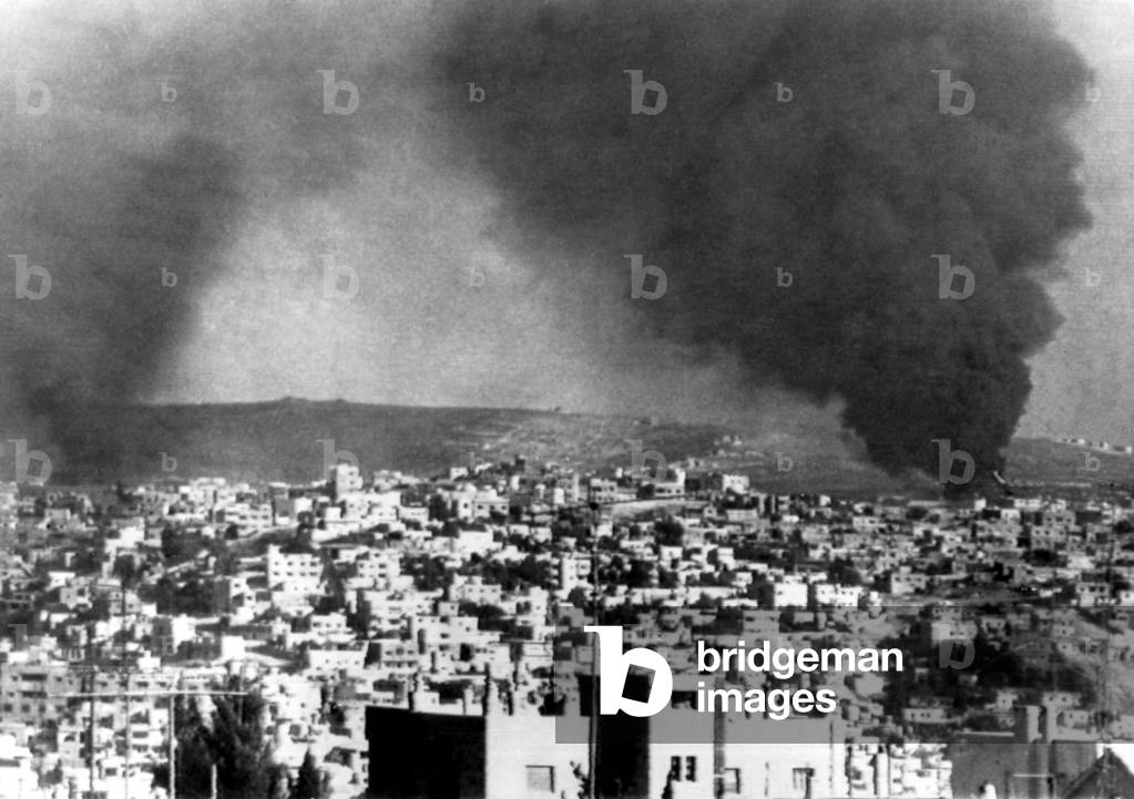 Arab-Israeli War, smoke from battles between Jordanian forces and Palestinian guerrillas, Amman, Jordan, September 23, 1970