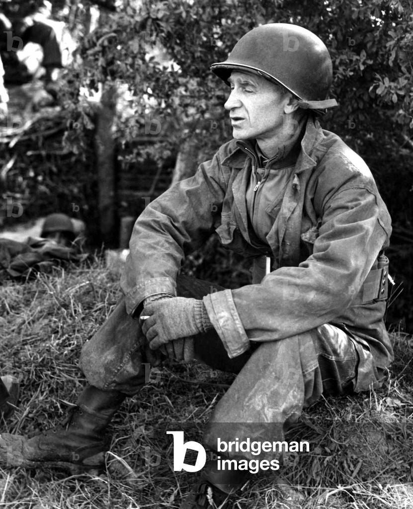 Ernie Pyle (1900-1945), American journalist, c.1942