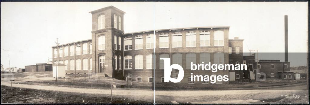 Cotton Mill. McKlenborg Cotton Mill, Charlotte, North Carolina. Photo c. 1909