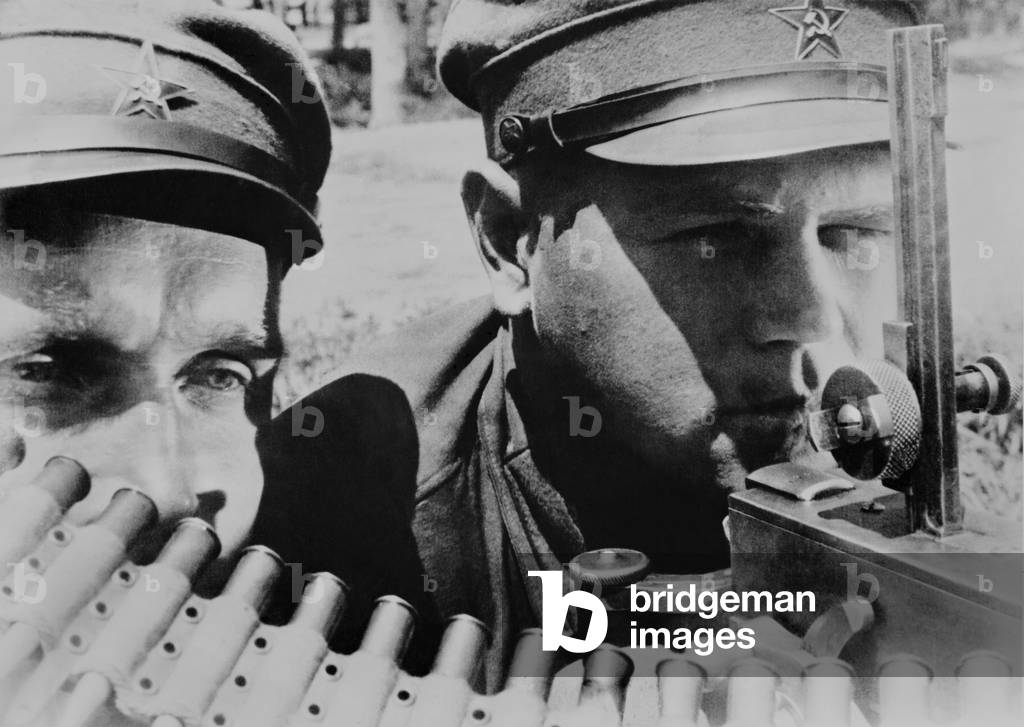 Red Army machine gun crew. c. 1941-1944