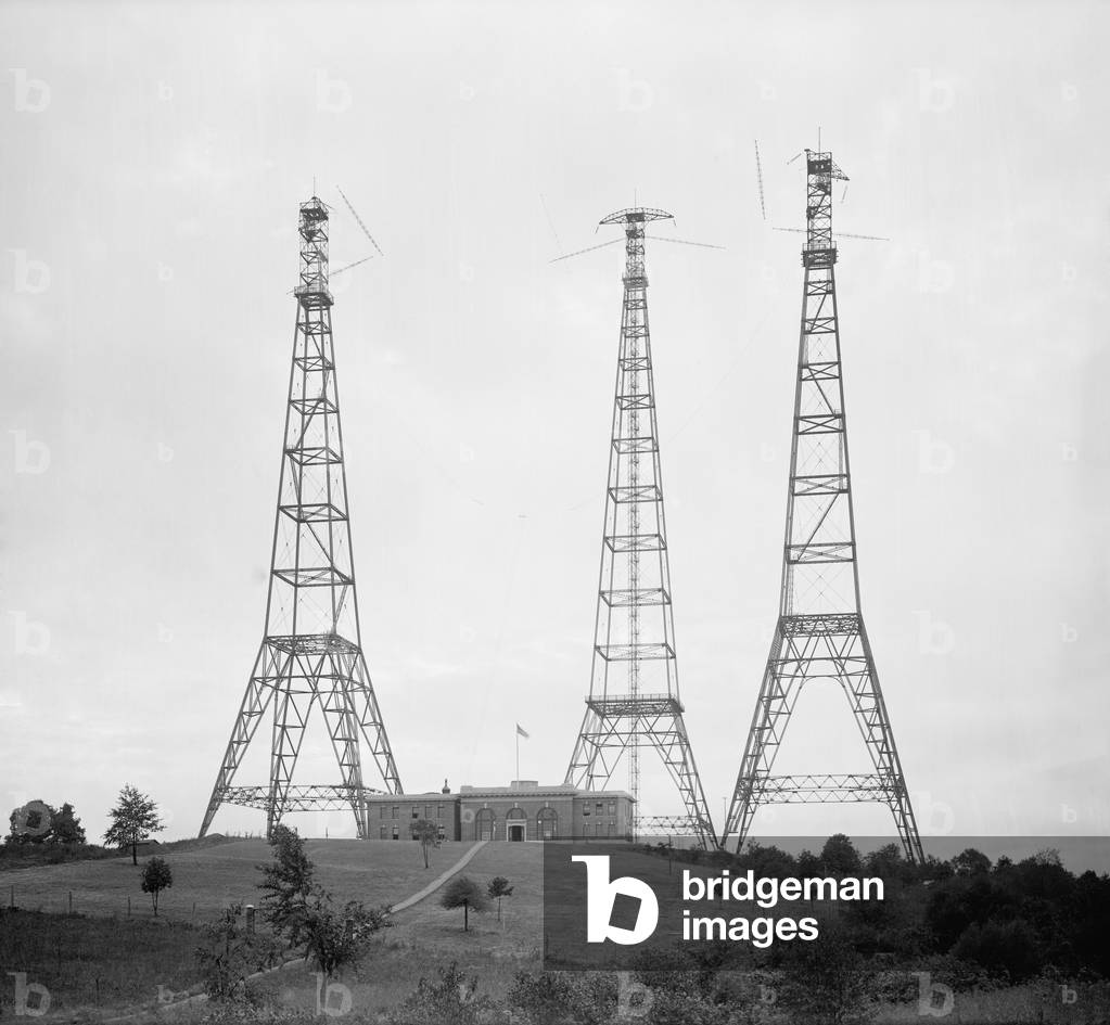 radio broadcasting towers, Washington DC, 1910-20 (photo)