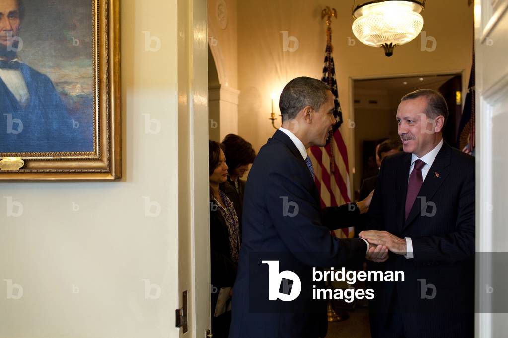 President Obama welcomes Prime Minister Recep Tayyip Erdogan of Turkey to the Oval Office. Dec. 7 2009. (BSWH_2011_8_272)