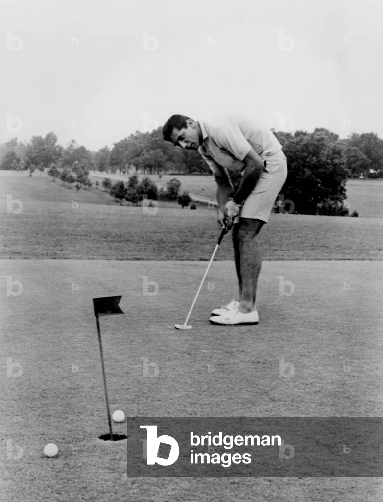 Joe Namath playing golf at the University of Alabama in Tuscaloosa. 1966