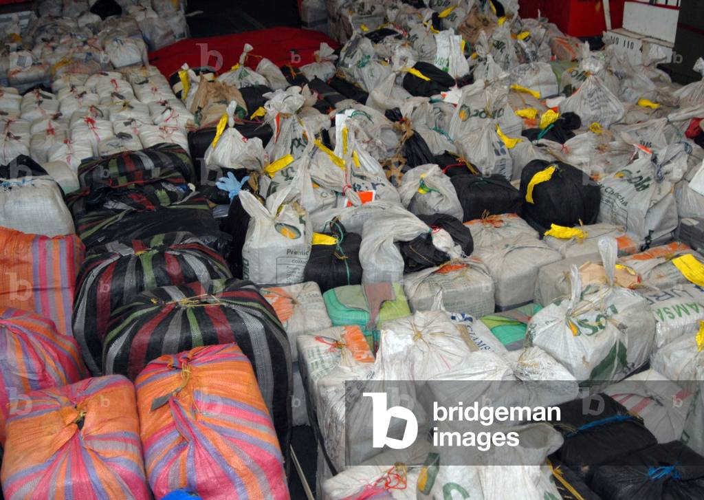 13 metric tons of drugs worth more than 220 million were seized by the U.S. Navy Coast Guard in 2008 smuggled from Latin America and the Caribbean., Photo by:Everett Collection
