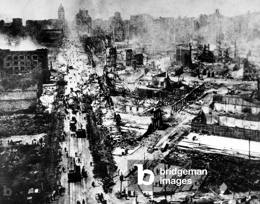 San Francisco, Aftermath of Earthquake and fire, Looking up Market Street at the smouldering city from the Ferry Building, 4/23/06