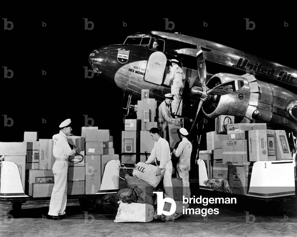 United Airlines cargo airplane, 1942