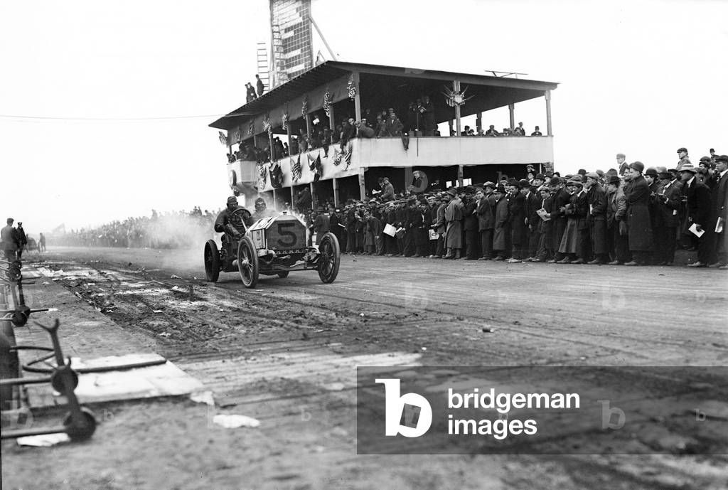 Racing. Vanderbilt Cup Auto Race, W.K. Vanderbilt Jr.'s 