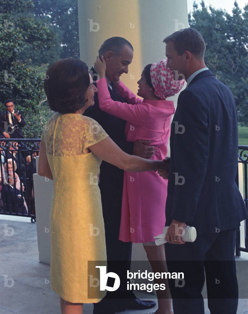 Newlyweds Luci and Patrick Nugent say goodbye to the President and First Lady as they leave for their honeymoon. August 6, 1966