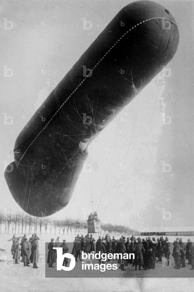 World War I, German observation balloon in snow with soldiers, c.1914-1918
