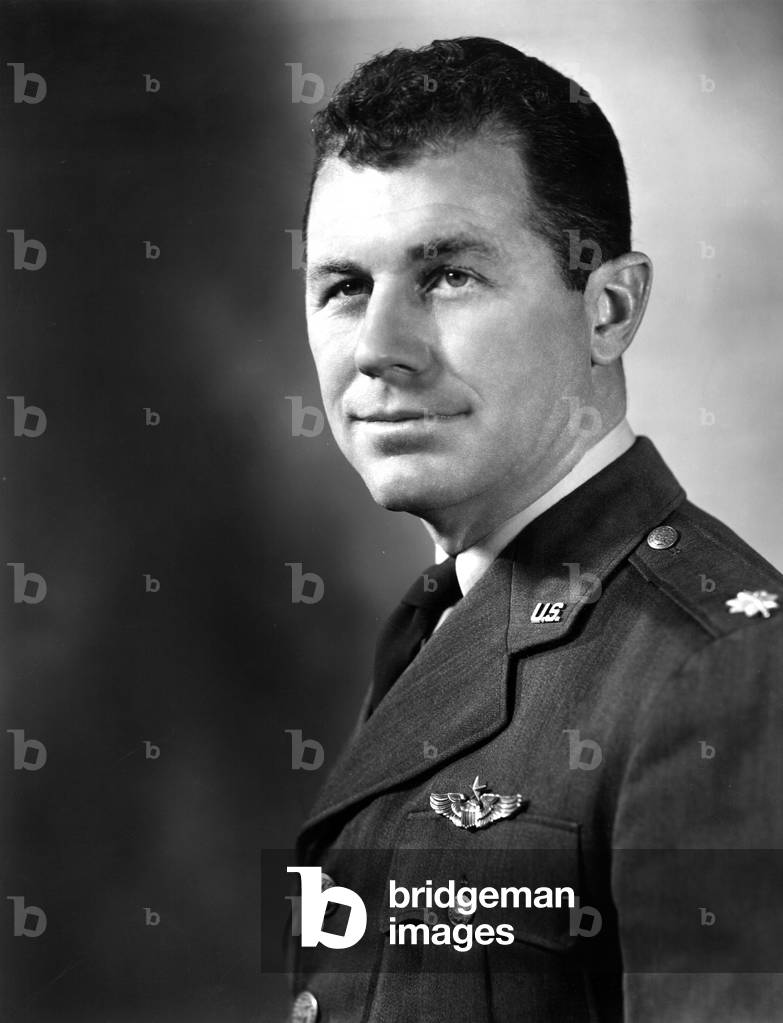 CHUCK YEAGER, portrait